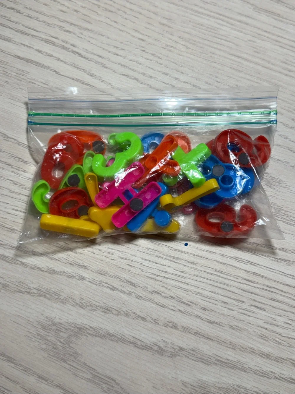 26-Piece Magnetic Numbers & Math Symbols Set Kids Learning Educational Toy